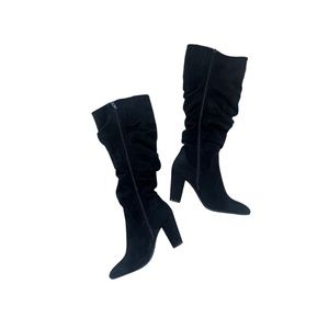 All you need is confidence & chic boots!!!👢🤍